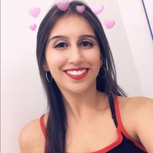 Meet your Posher, Priya